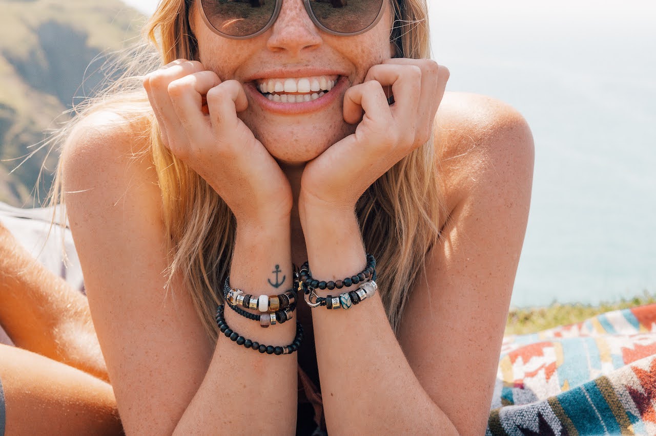 Black El Camino Travel Memory Souvenir Bracelet at a picnic
