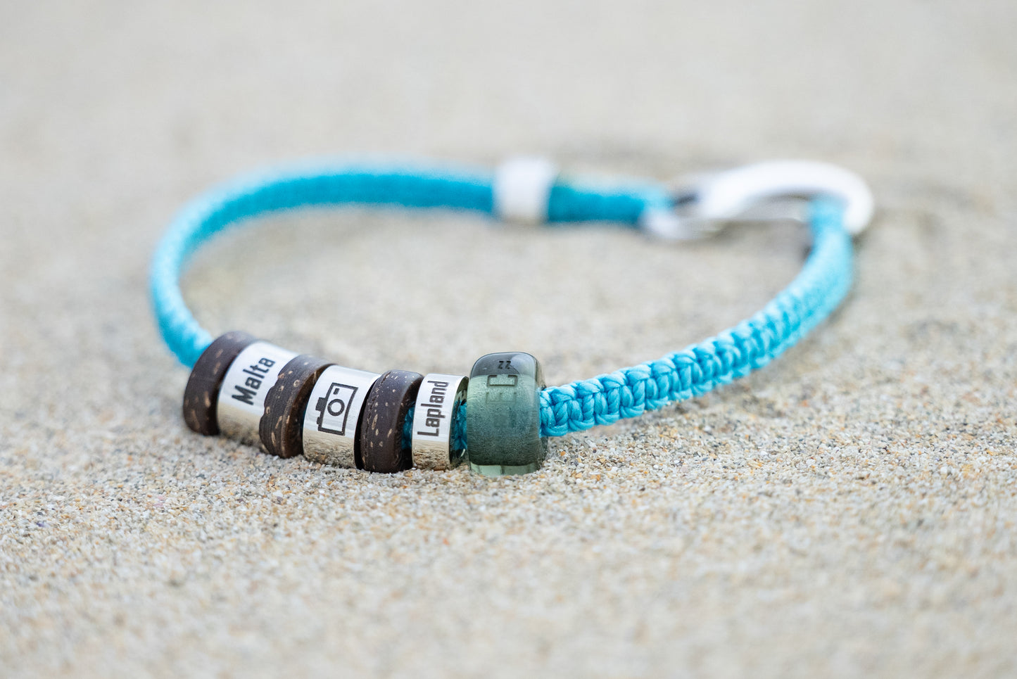 El Camino Travel Souvenir Memory Bracelet - Malta, Camera, Lapland, Europe Steps Charms