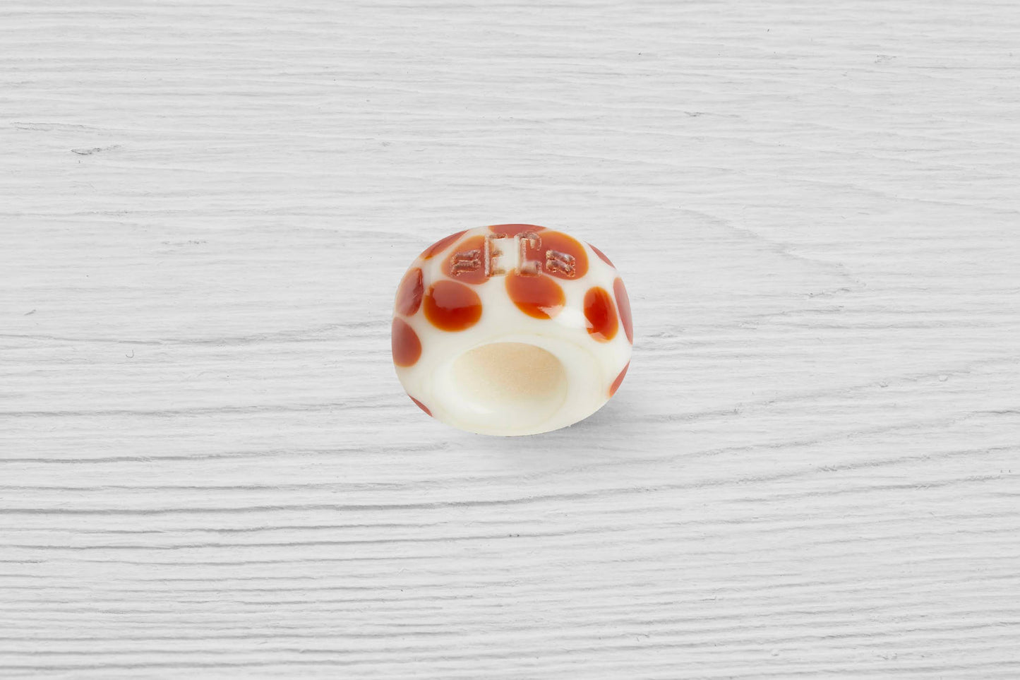 El Camino Giraffe Animal Step Travel Charm Bead